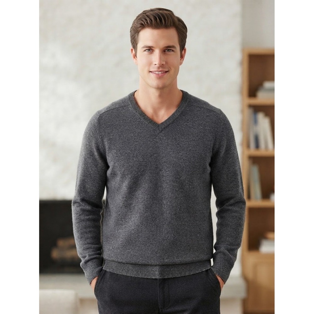 LL Bean Mens XL Gray 100% Lambswool V-Neck Raglan Sweater 264789